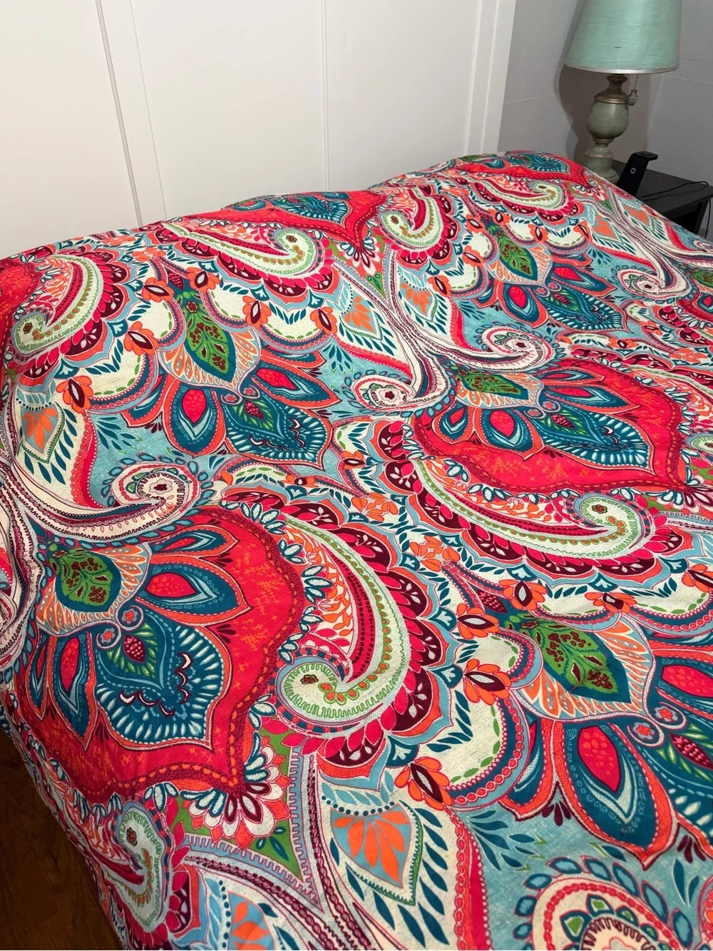 VCNY Home Casa damask reversible red paisley comforter